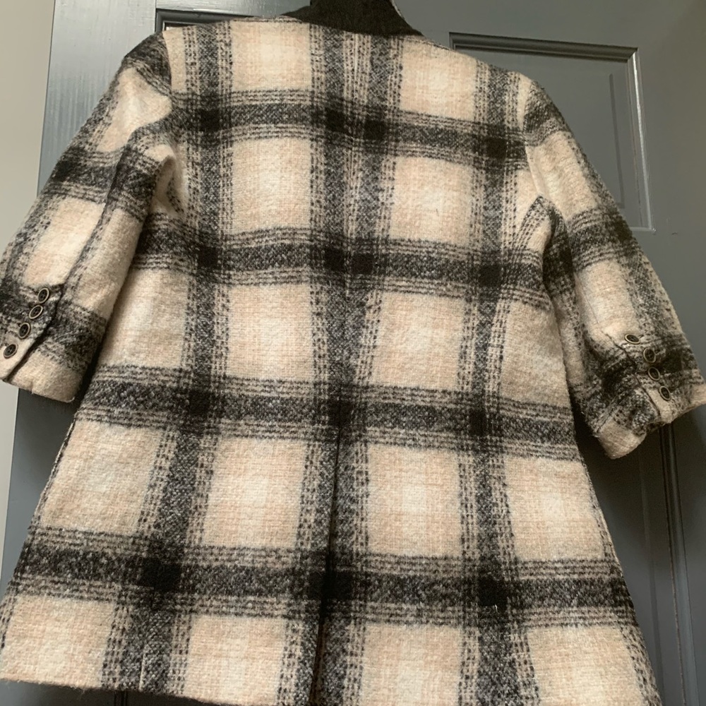 Jacket - Picture 4 of 4